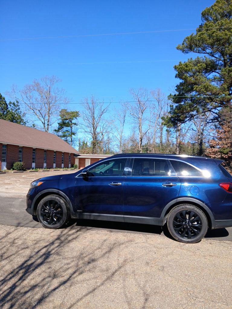 2020 Kia Sorento S's photo