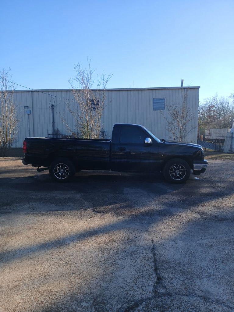 2006 Chevrolet Silverado 1500 Work Truck's photo