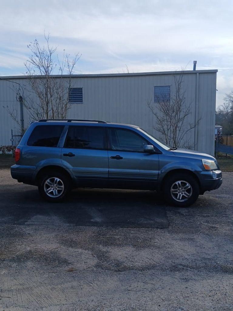 2005 Honda Pilot EX's photo
