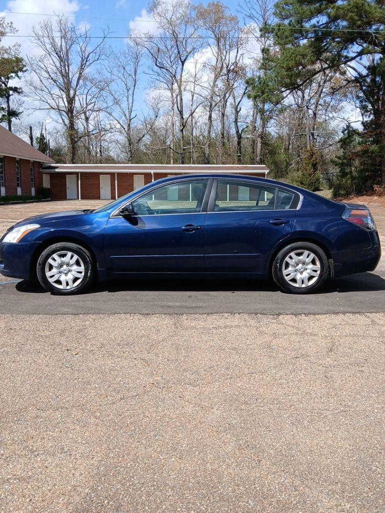 2012 Nissan Altima Base