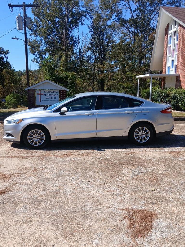 2015 Ford Fusion S